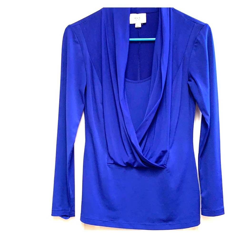 Gorgeous fitted stretchy top